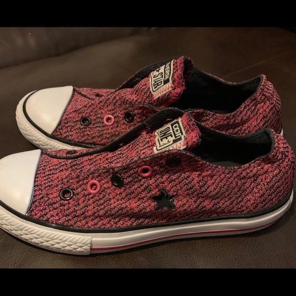 Converse - Picture 2 of 4